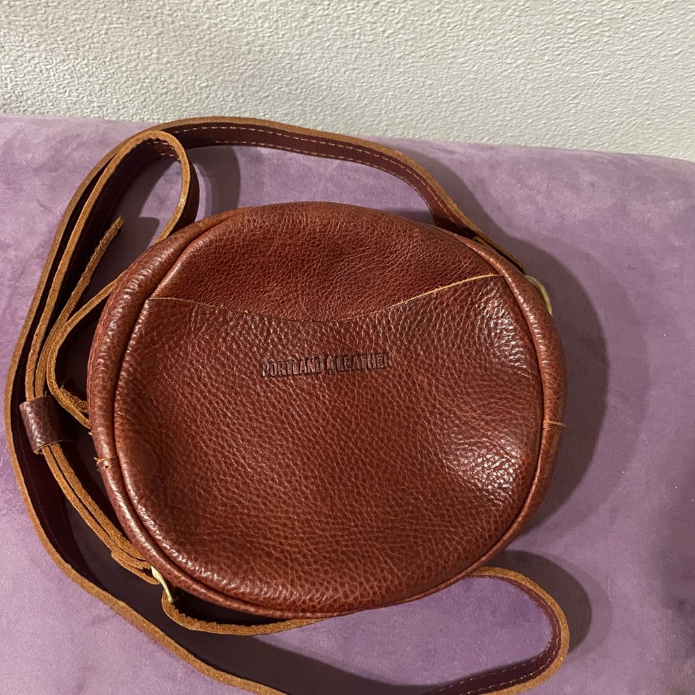 Portland Leather Small Circle Crossbody